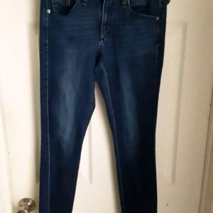 Women's skinny jeans size 8 from universal thread